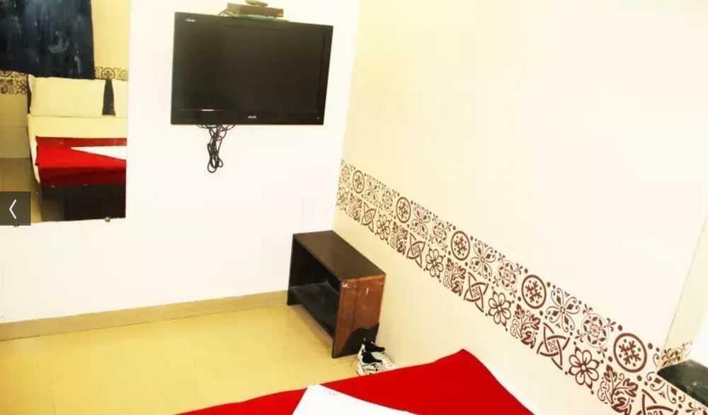 Oyo 49867 Hotel Kalpana Residency Mumbai Exterior photo